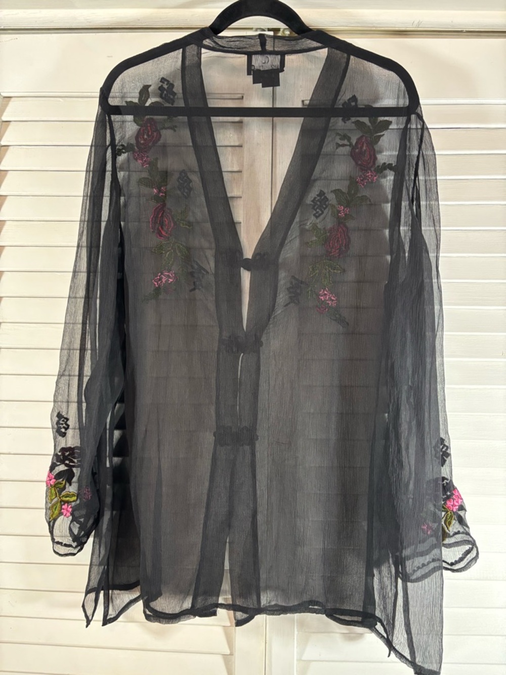 Carole Little Women’s Silk Sheer Embroidered Blouse Size 16 Black Floral Boho - Picture 4 of 10